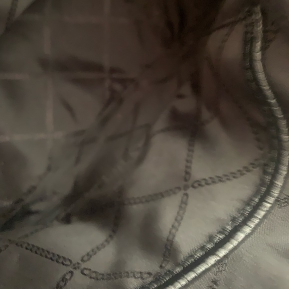 MICHEAL KORS BLACK PEBBLE LEATHER BAG WITH GOLD HARDWARE AND CHARM - Picture 14 of 16